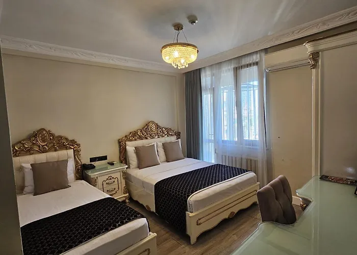 Best Town Hotel